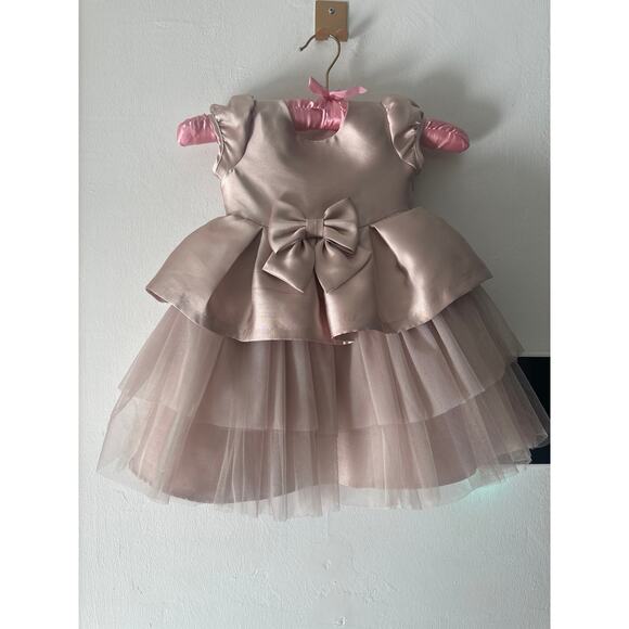 Bonnie Baby Baby Girls Short Sleeved Mikado Tiered Dress with Bow Sz 18M - Picture 3 of 8